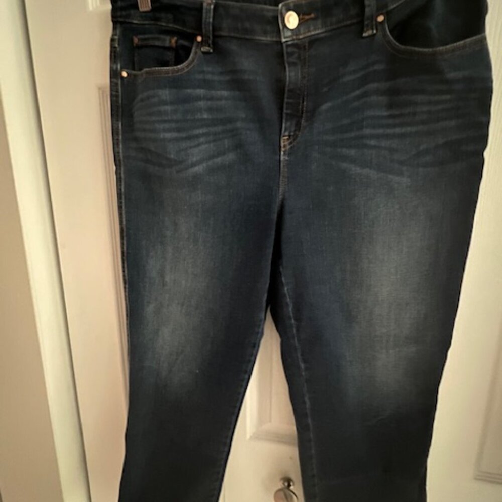 Chico's The Platinum Crop Denim Jeans